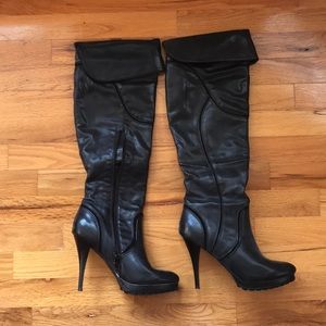 Women’s Madeline Stuart size 7 1/2 heeled boots